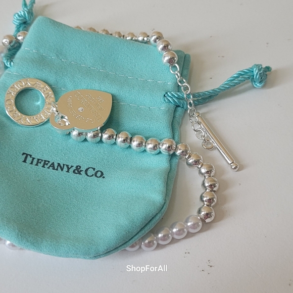 Tiffany & Co. Silver and White Pearl Bracelet with Signature Charm No Box Nodust - Picture 9 of 16